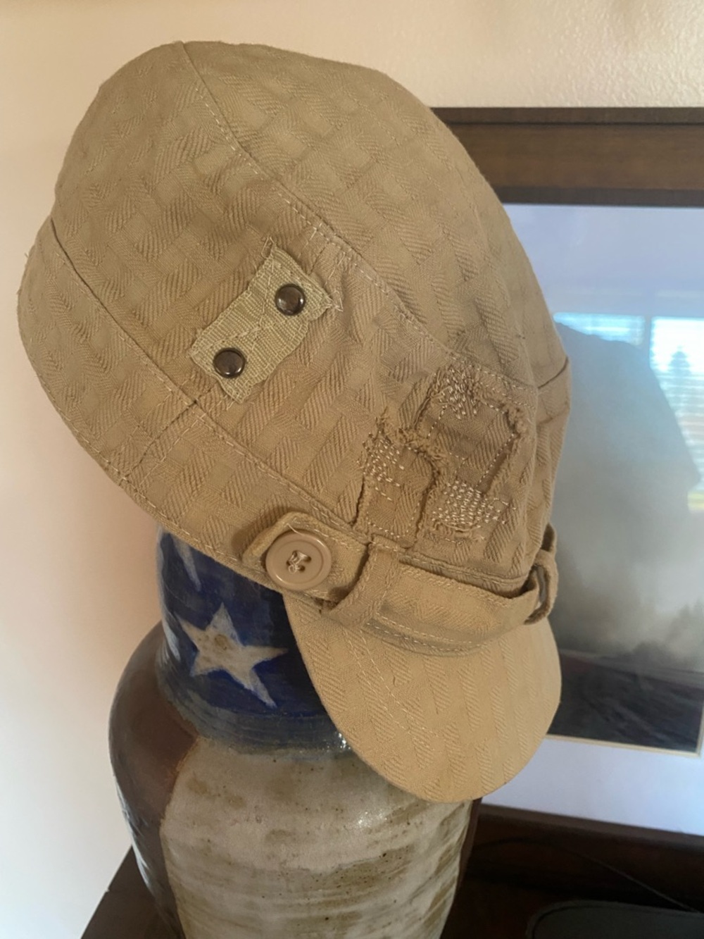 Mudd Women's Tan Quilted Cadet Cap